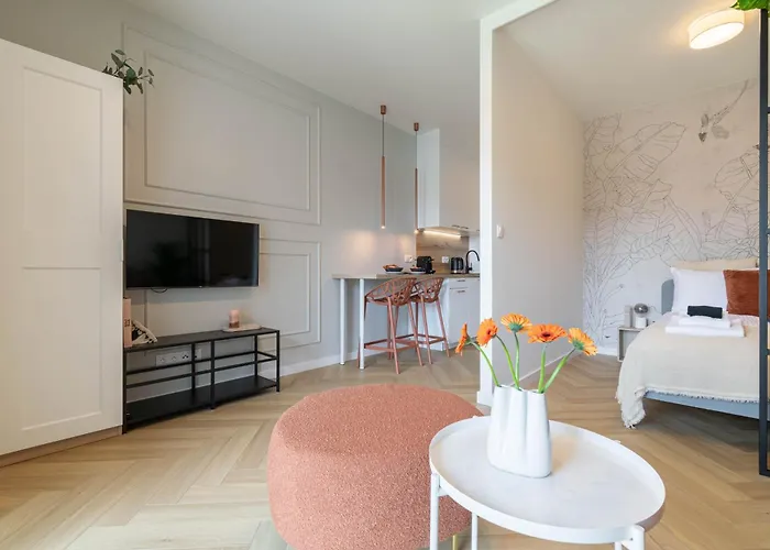 דירה Good Mood Francuska Retreat - Free Parking - Self Check-in קטוביץ