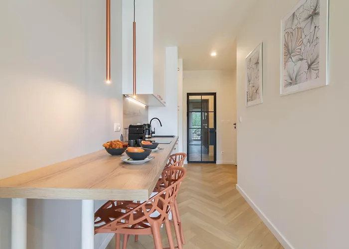 Good Mood Francuska Retreat - Free Parking - Self Check-in Κατοβίτσε